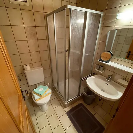 Harbachwirt, Guest house *
